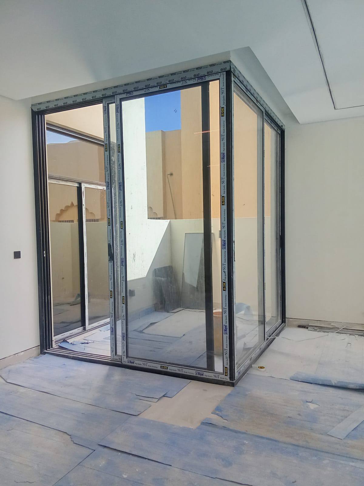 تركيب زجاج سيكوريت بالرياض